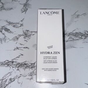NWT Lancome hydra zen glow liquid moisturizer 
Never used
Still in box & sealed